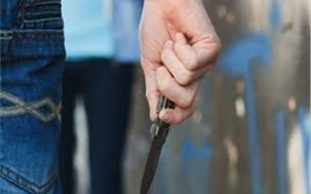 شاب يتعرض للطعن أثناء محاولته إنقاذ ضحية سرقة بالإكراه في الإسكندرية