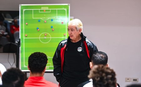 حلمي طولان يضع الرتوش الأخيرة بمعسكر المنتخب قبل السفر إلى قطر