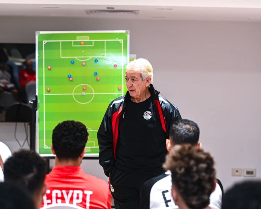 حلمي طولان يضع الرتوش الأخيرة بمعسكر المنتخب قبل السفر إلى قطر