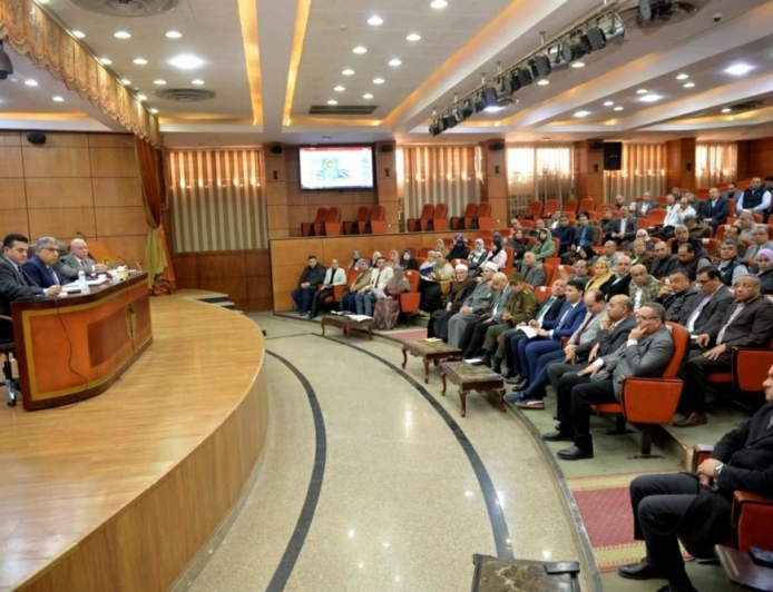 محافظ الدقهلية: إزالة فورية في المهد لأي مخالفة وإحالة المخالفين للنيابة العسكرية